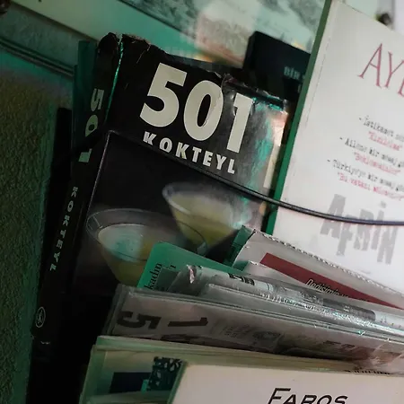 Raven Taksim 호텔 *