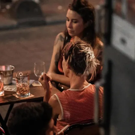 Raven Taksim 호텔 *