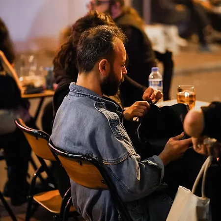 Raven Taksim 호텔 *