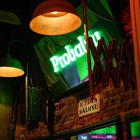 Raven Taksim *